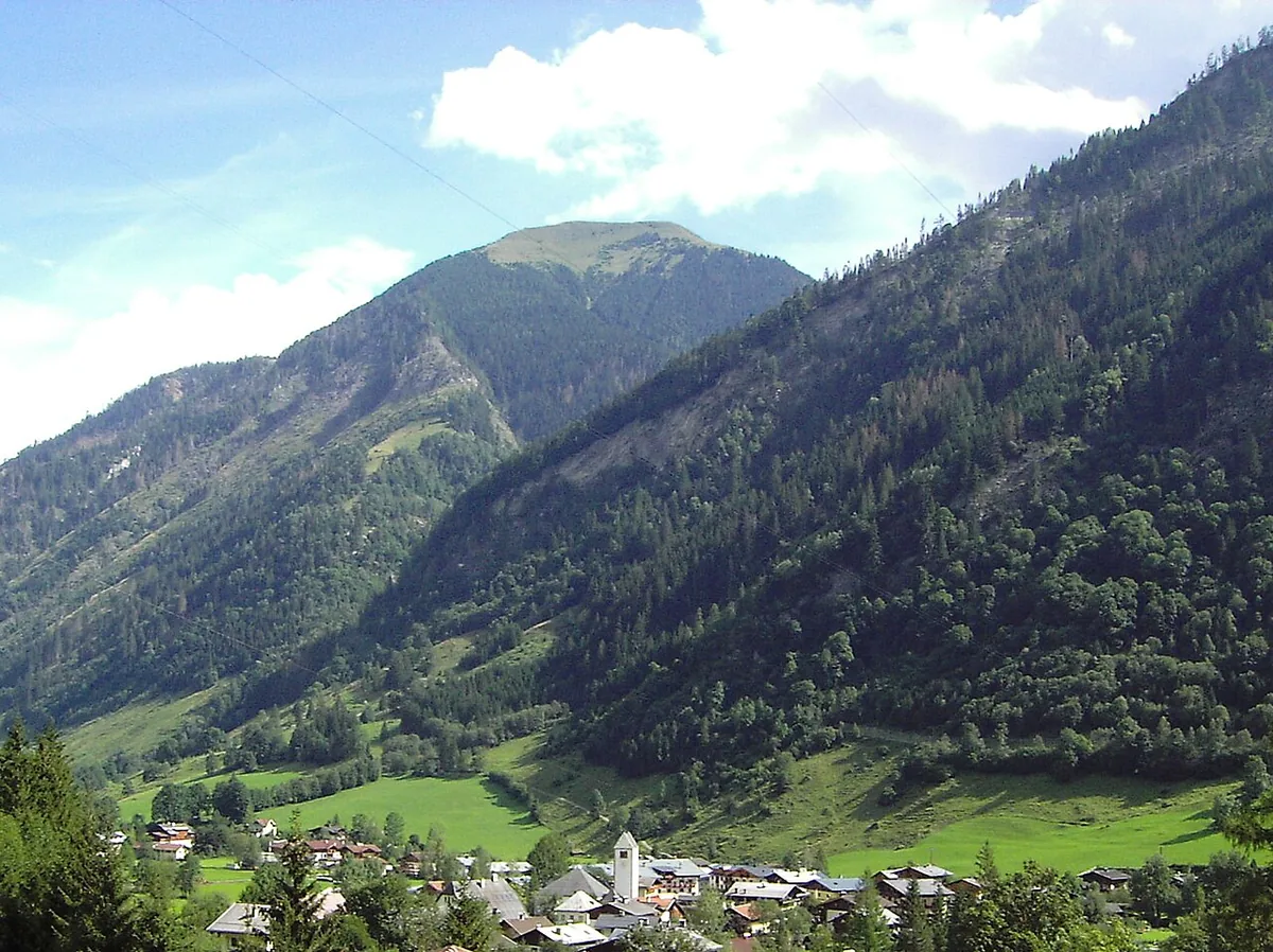 Ansicht von Fusch, Österreich. Keine Abbildung eines bestimmten Verleihgeschäfts.