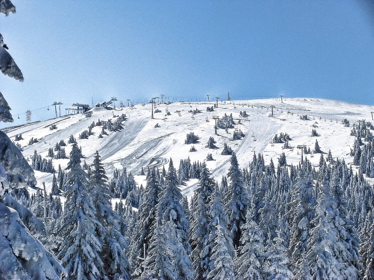 Ansicht von Kopaonik, Serbien. Keine Abbildung eines bestimmten Verleihgeschäfts.
